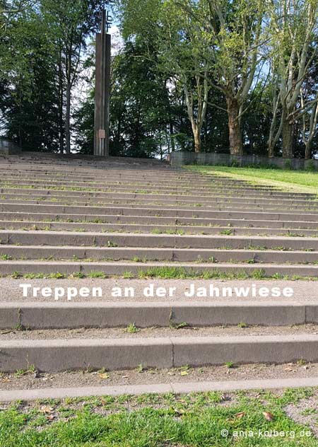 Treppen an der Jahnwiese